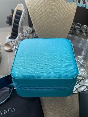 ✨Turquoise Square Jewelry Travel Case✨Like New